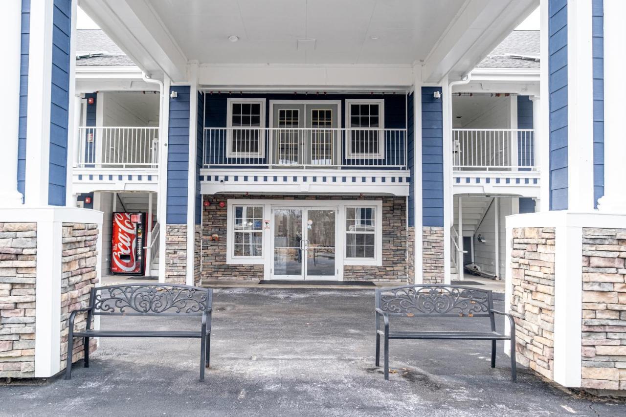 Hilltop Inn & Suites, Near Foxwoods Casino North Stonington Esterno foto
